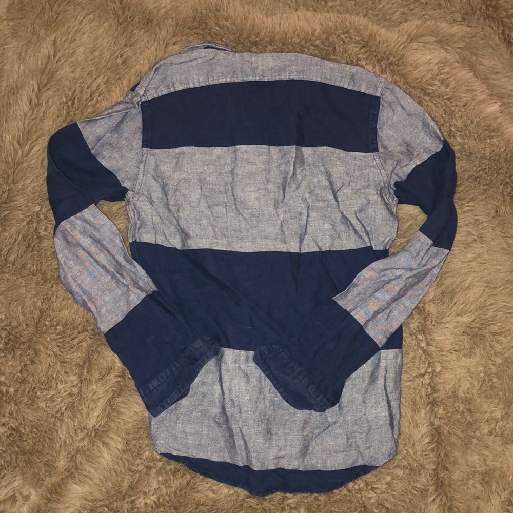 Long sleeve button down - Picture 3 of 3